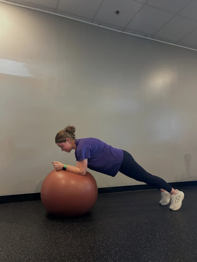 EQUIPMENT SPOTLIGHT: EXERCISE BALL 🔴

One piece of equipment, SO many ways to move! 💪⭐️

Try it for:
✨ High planks
✨ Ball Pass
✨ Crunches
✨ Chest Press
✨ Assisted Squats
✨ Hip Thrusts

Challenge your balance, stability, and strength all in one! 🔥

How are you using the EXERCISE BALL? 💪
See you in the studio!!

#zonefitness #chelmsfordma #strengthtraining #athomeworkout